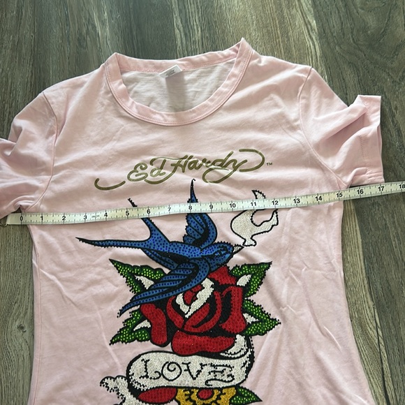 Ed hardy Light pink rose and bird embellished tee medium - Picture 3 of 5